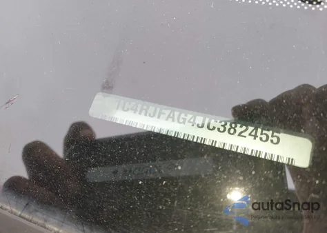 2018 Jeep Grand Cherokee Laredo E 4X4 from USA, damaged, VIN 1C4RJFAG4JC382455